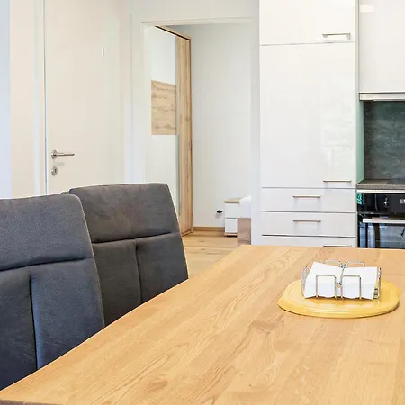 Seeblick-apartment In Velden Daire *